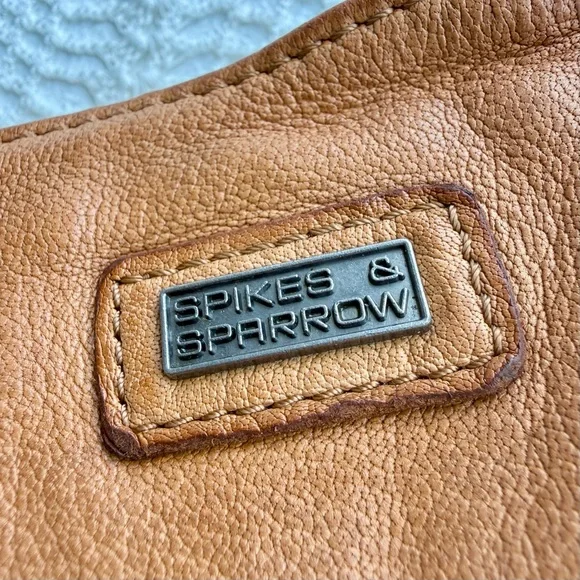 Spike & Sparrow Brown Leather Boho Minimalist Crossbody Bag - Picture 3 of 5